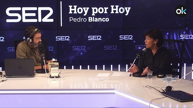 Celaá asegura a días del inicio del curso que estudia una prestación para los padres con hijos en cuarentena