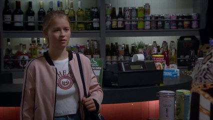 Livron - Mandy Confronts Liv About Her Date!?