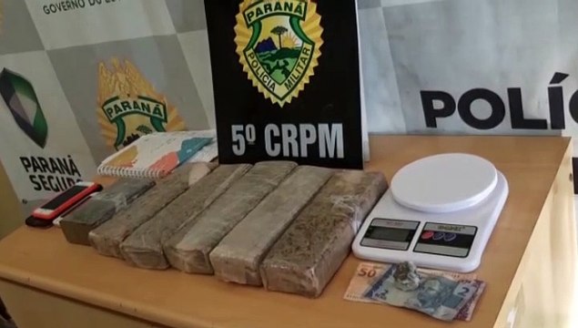 Mulher é detida e mais de 4 quilos de maconha apreendidos no Bairro Alto Alegre