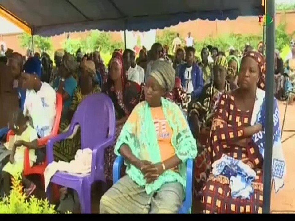 RTB/ Campagne de communication du fond burkinabé de développement économique et social initié dans 5 régions du Burkina Faso