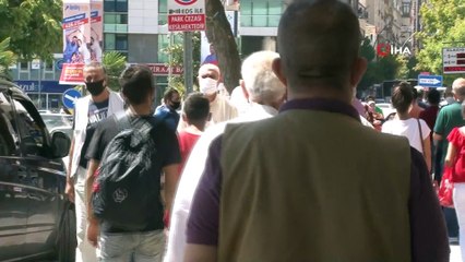 Covid-19 vakaları artınca herkes maske takmaya başladı