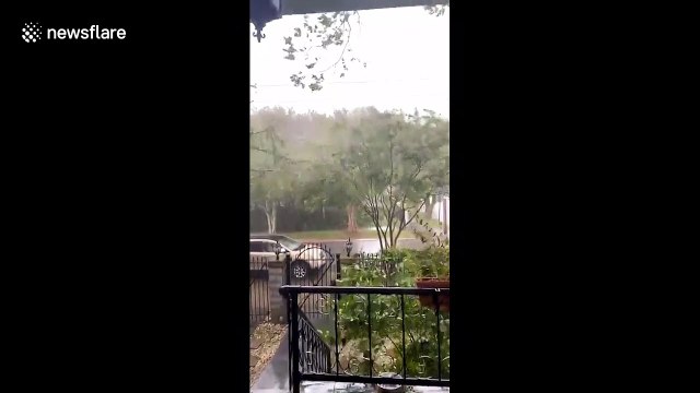 Strong winds and rain recorded in Lafayette, Louisiana shortly before Hurricane Laura landfall