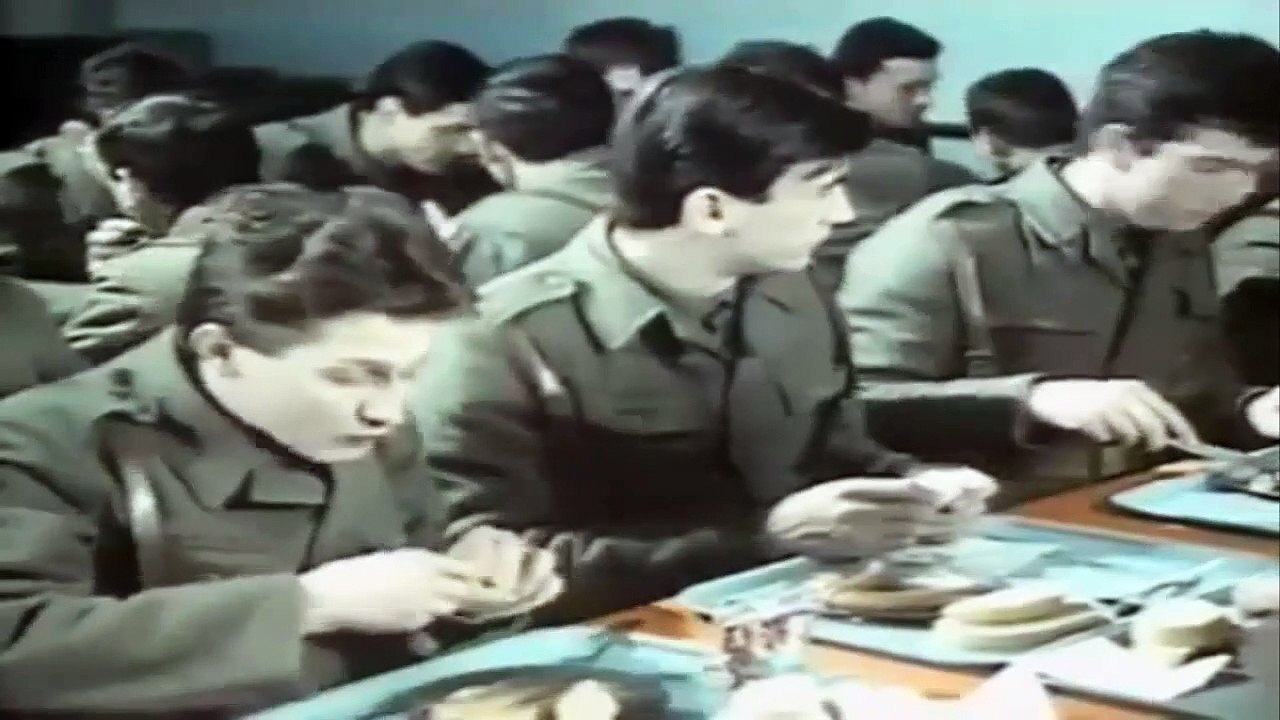 Vojnici (1984) - 1 deo