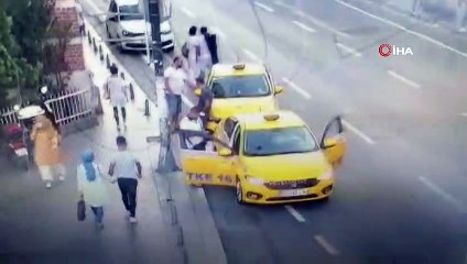 Turistin parasını çalan taksici yakalandı