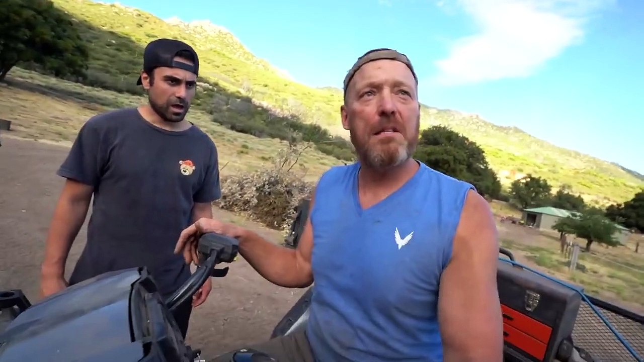 We Discovered A Hidden Mountain Lake_HD