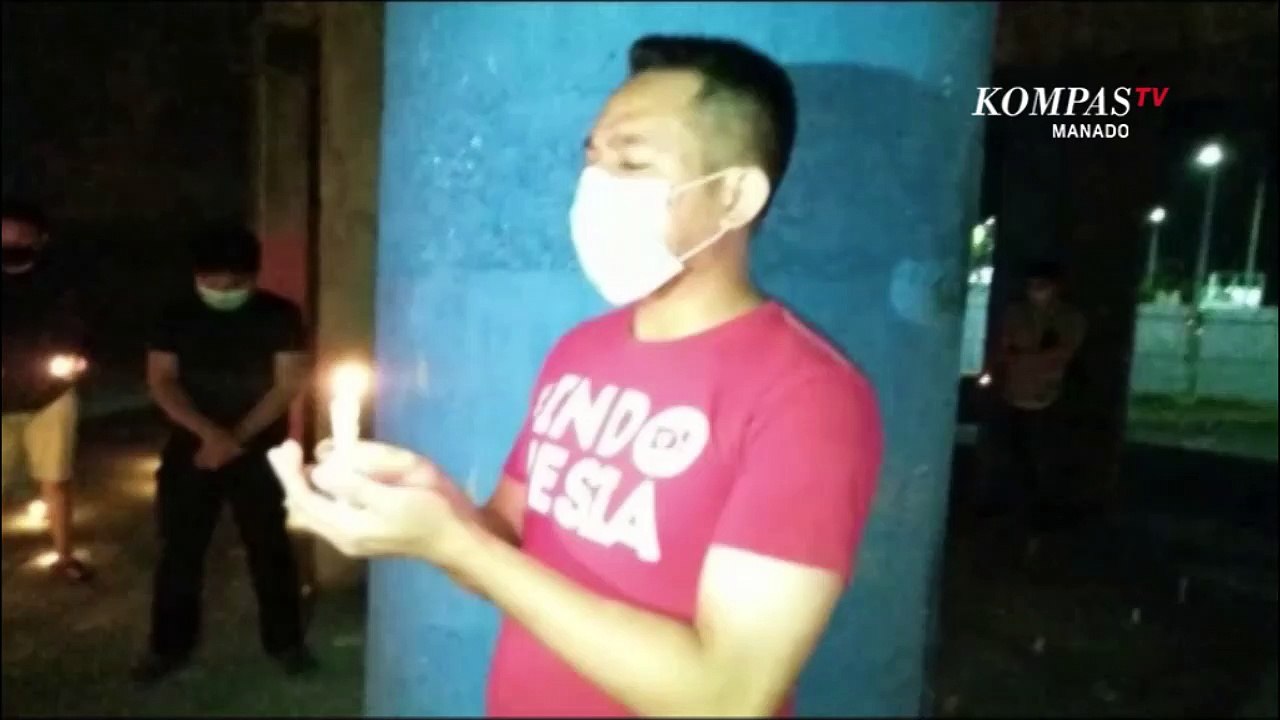 Mahasiswa Ppds  Nyalakan 500 Lilin