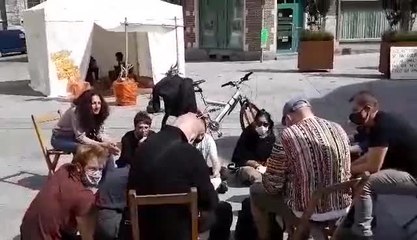 Tournai culture devant beffroi 1