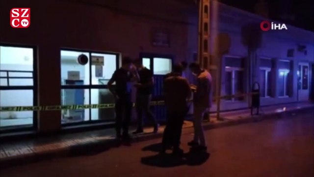 Polislerden annesinin ayakkabısını isteyen çocuk: “Siz siz olun kadınları koruyun, anne olan kadınları koruyun”