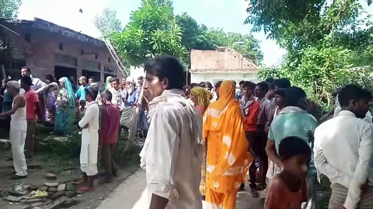 बाराबंकी: अज्ञात कारणों से कमरे में युवक ने लगाई फांसी