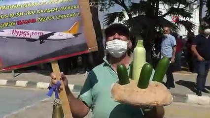 KKTC'de taksicilerden kabaklı eylem