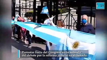 Protestas fuera del Congreso