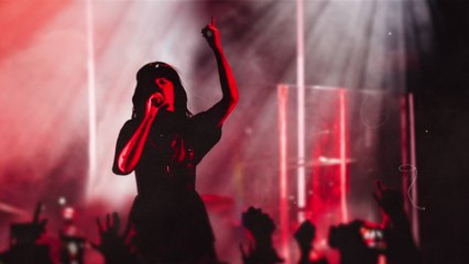 Halsey - Hold Me Down