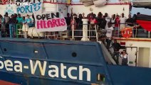 Rekord: Seit 22 Tagen harren Migranten auf Ölfrachter vor Malta aus