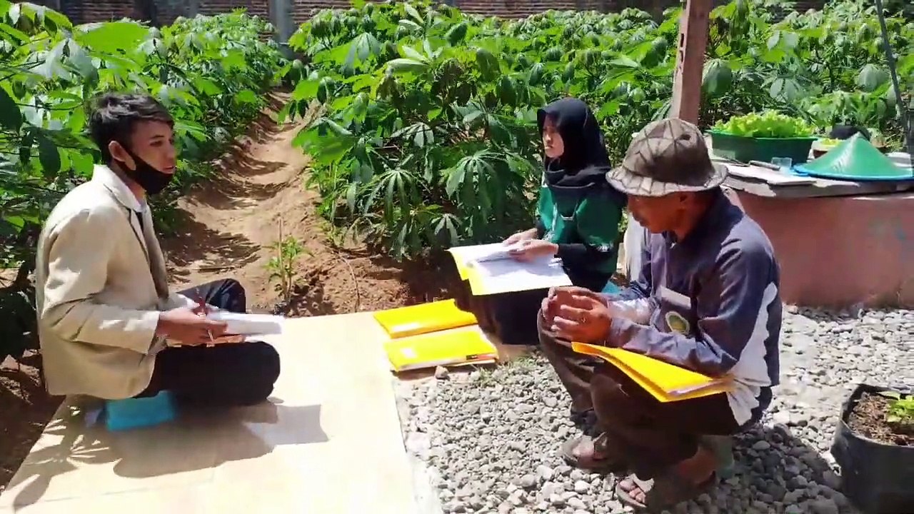 UJIAN SKRIPSI DI KEBUN ALTERNATIF MAHASISWA SUPAYA TIDAK JENUH