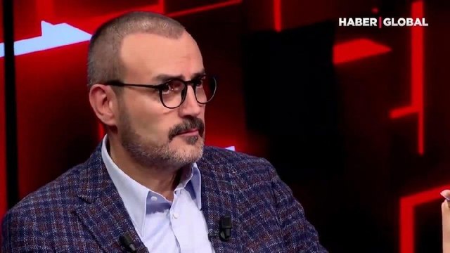 AKP'li Ünal, 'Milli bayramların kutlanmasına karşı mısınız?' sorusuna yanıt verdi