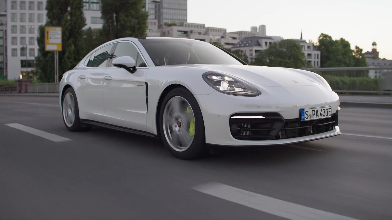 Der neue Porsche Panamera Deep Dive - E-Performance