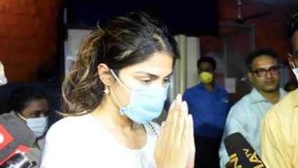 Rhea Chakraborty हुई media trial से परेशान, कहा मैं सुसाइड कर लूंगी | FilmiBeat