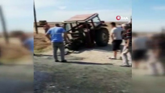 İşçi servisiyle çarpışan traktör ikiye bölündü