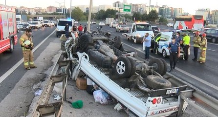 TEM’de kamyonet takla attı: 1’i ağır 3 yaralı