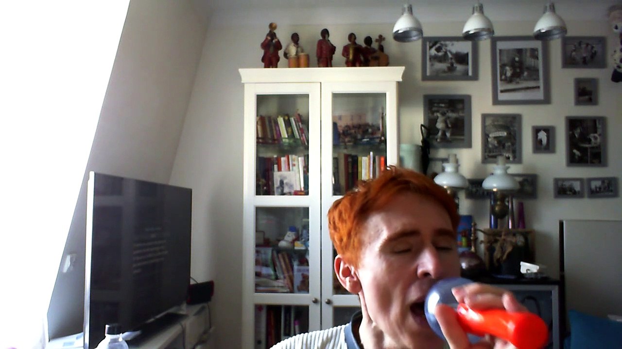 Wiwi égratigne "la langue"