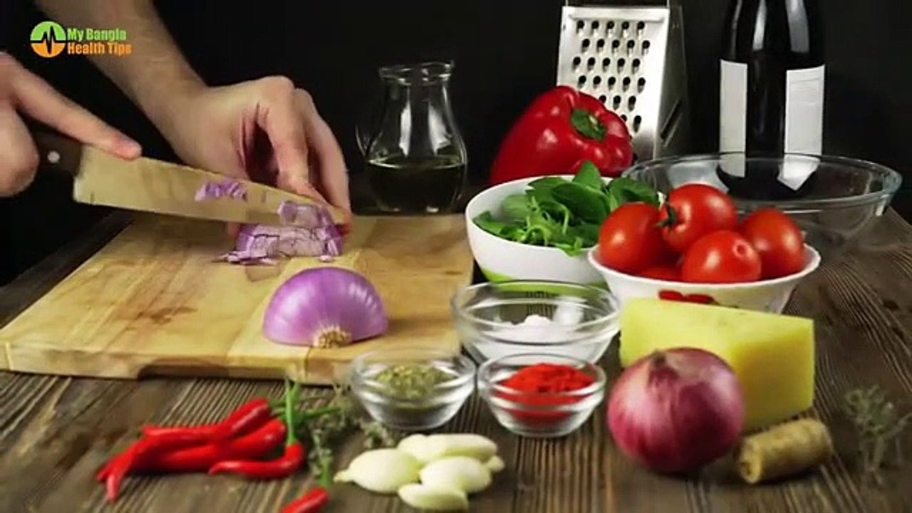 আপনি কি কখনো কাঁচা পেঁয়াজ খান   ?   কাঁচা পেঁয়াজ খাওয়াতে শরীরে যা হয়   !    গোড়া থেকে দূর হয় হাজার রোগ !      #   AzadTechWorldPro   #