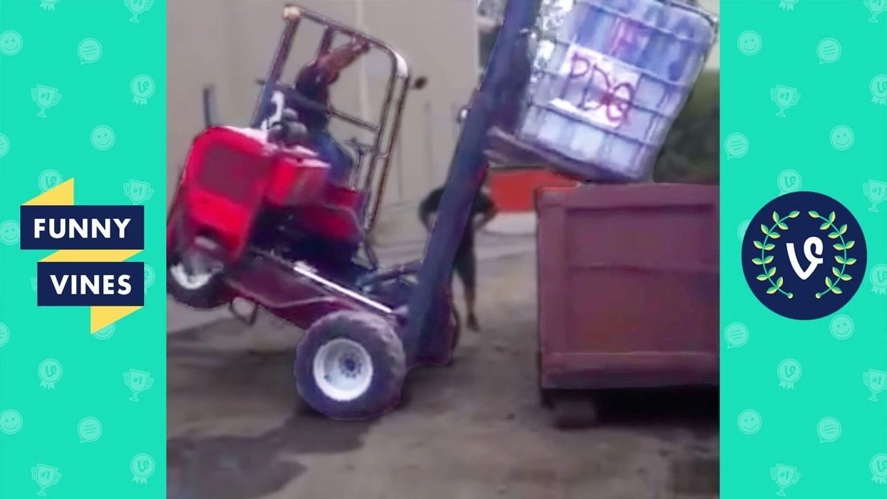 Funny Vine Work Fails Compilation 2017 - 'Bad Day At Work'