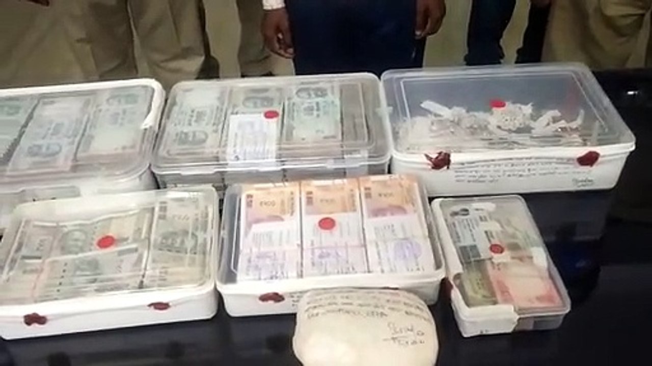 शाहजहांपुर: पुलिस टीम ने चोरी की घटना का किया स...