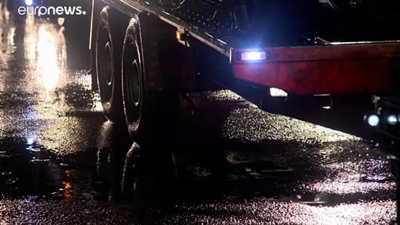 La Hongrie ferme ses frontières aux étrangers, avec quelques exceptions