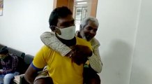 लकवाग्रस्त पिता को पीठ पर लादकर इंदौर नगर निगम आयुक्त के पास पहुंचा युवक, वीडियो वायरल