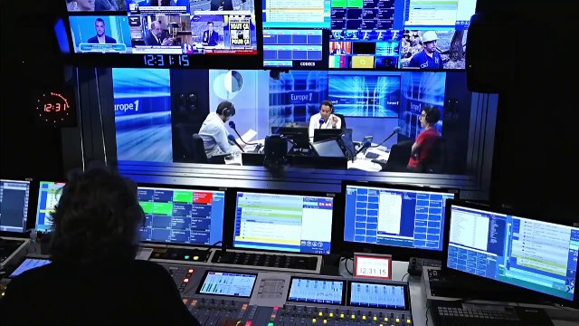 Charlie Hebdo republie les caricatures de Mahomet : C'est génial , salue Philippe Val