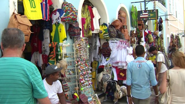 Las muertes por COVID-19 a nivel mundial superan las 850.000