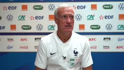 LdC (F) - Deschamps félicite les Lyonnaises après leur victoire