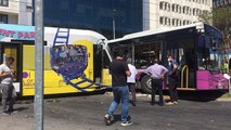 İstanbul'da tramvay ile halk otobüsü çarpıştı