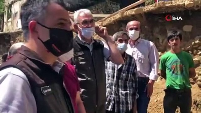 Tarım ve Orman Bakanı Pakdemirli selden zarar gören Espiye ilçesinde incelemelerde bulundu