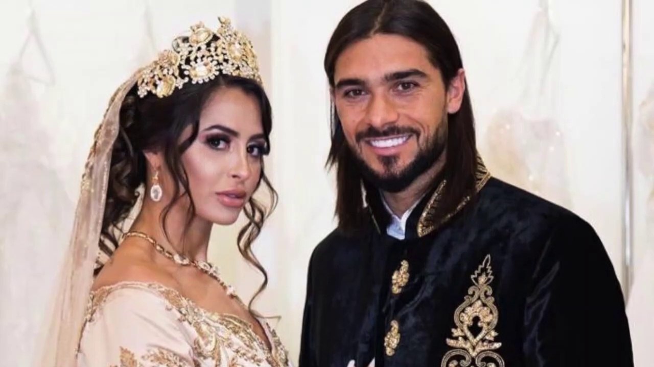 Julien Guirado de nouveau en couple, l'identité de sa nouvelle copine dévoilée !