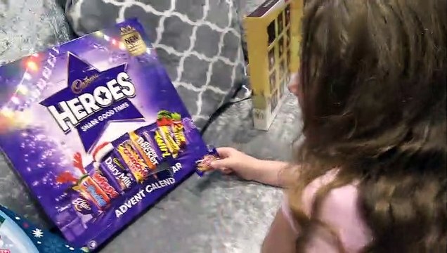 The Elf On The Shelf IS Back Count Down to Christmas Fun Sophia Isabella e Alice