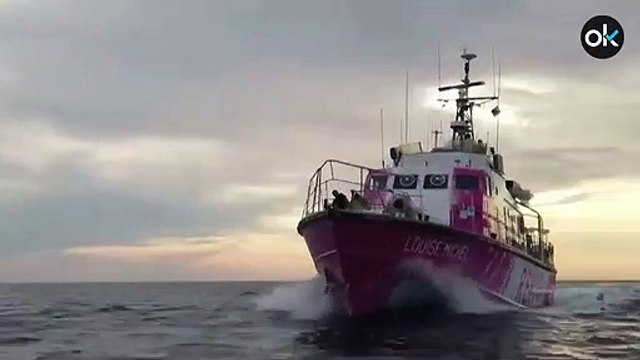 Banksy costea un barco para socorrer a migrantes en el Mediterráneo