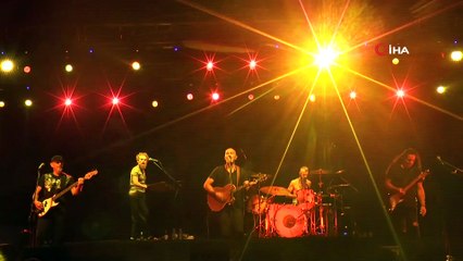 Yüksek Sadakat  grubu arabalı konserde sevenlerini coşturdu