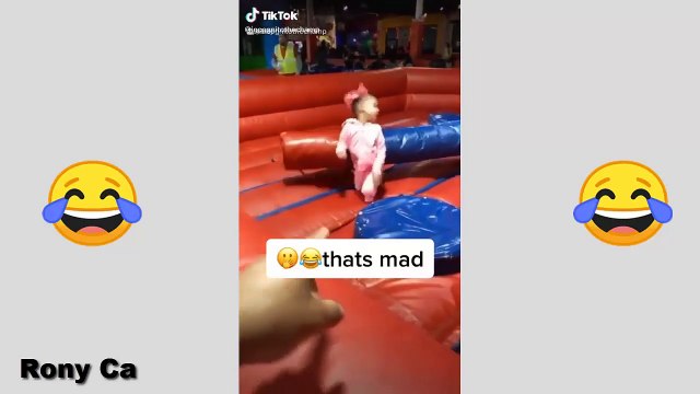 Los Videos MAS Graciosos de TIK TOK Fails