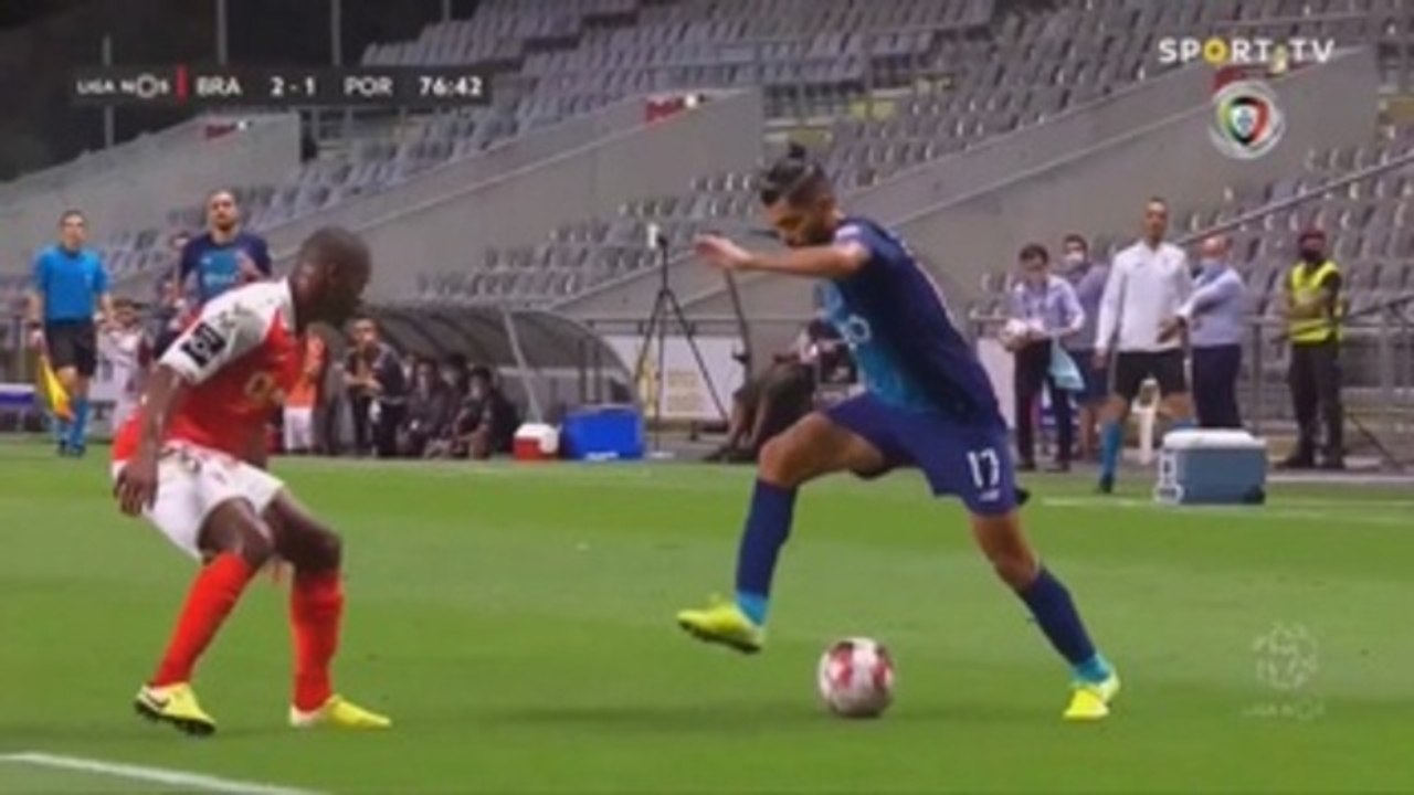 "Tecatito" se corona en el fútbol portugués