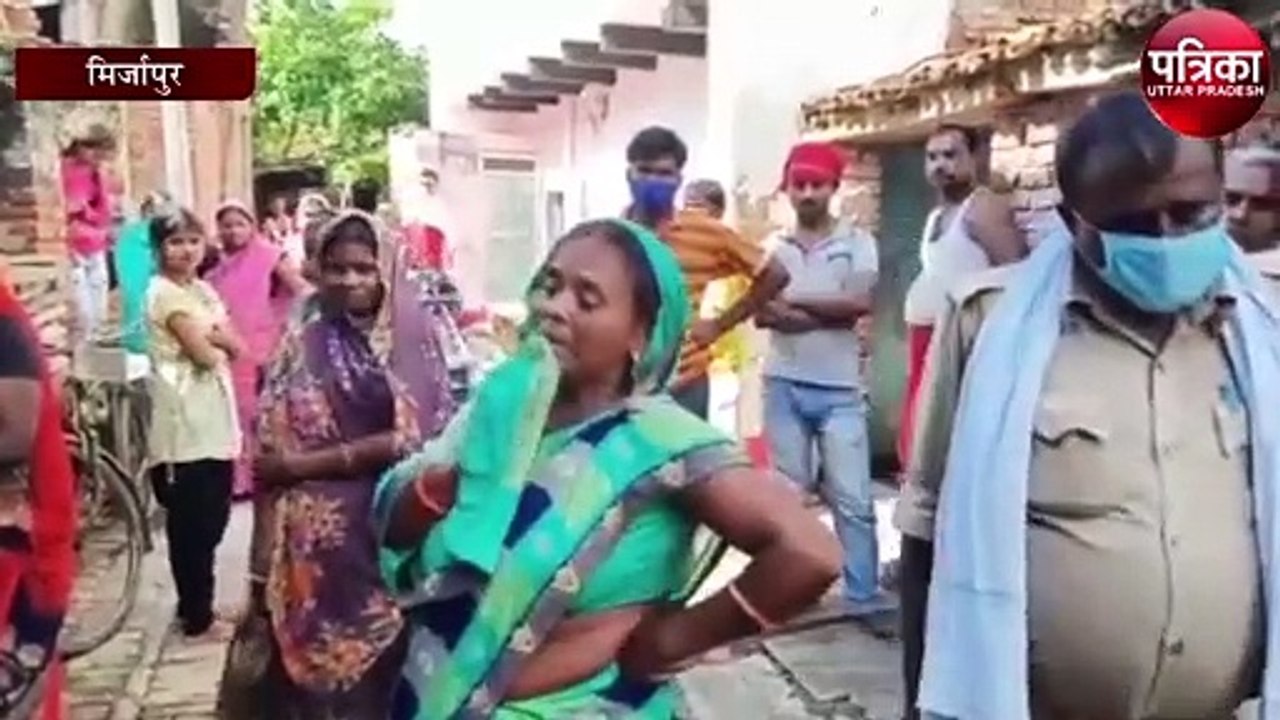 धारदार हथियार से घर मे सो रहे शख्स की हत्या से सनसनी, पत्नी को भी मारने की हुई कोशिश