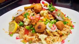 Veg Biryani Easy recipe |  बनाए  वेज  बिरयानी  बड़ी ही आसानिसे  | Layered Biryani recipe | लैअर  वाली बिरयानी बनाए  बड़े ही आसनिसे | Ghar Par Available saman se banaiye Healthy Biryani | सबसे अछि बिरयानी बनाए  बहुतही काम टाइम मे  |