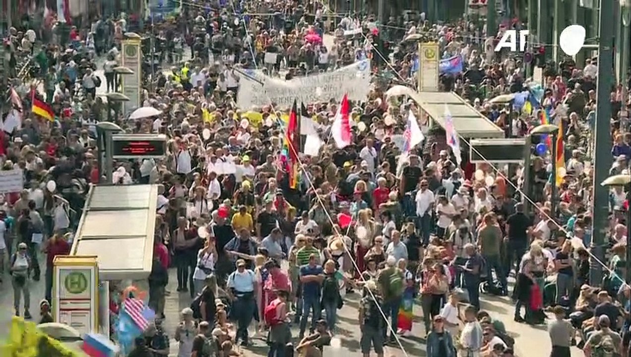 Polizei löst Berliner Corona-Demo auf