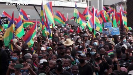 На Маврикии прошла крупная акция за экологию и против правительства