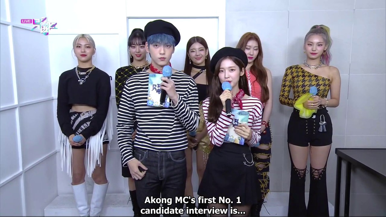 Soobin dances to ITZY and Arin makes fun of him