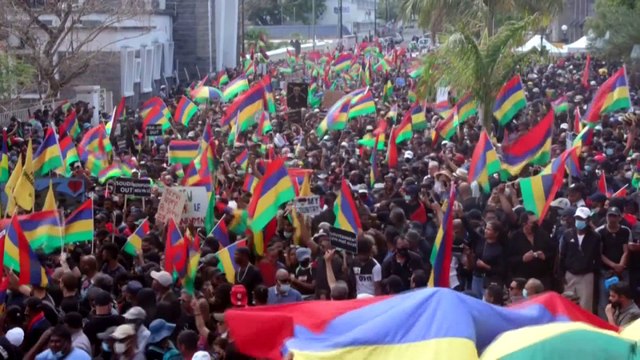Des dizaines de milliers de Mauriciens dans les rues ce samedi, pour manifester contre le gouvernement après la marée noire