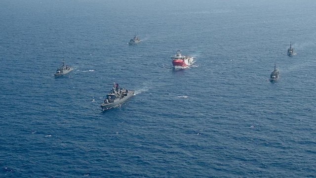 التوتر بالمتوسط بين تركيا واليونان.. حدث الأسبوع الأبرز