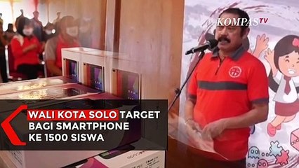 Wali Kota Solo Target Bagi Smartphone ke 1500 Siswa
