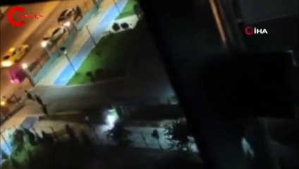 Dur ihtarına uymayan şahıs etrafa ateş açarak apartmana sığındı