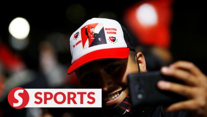 Argentines rally for Messi to return home